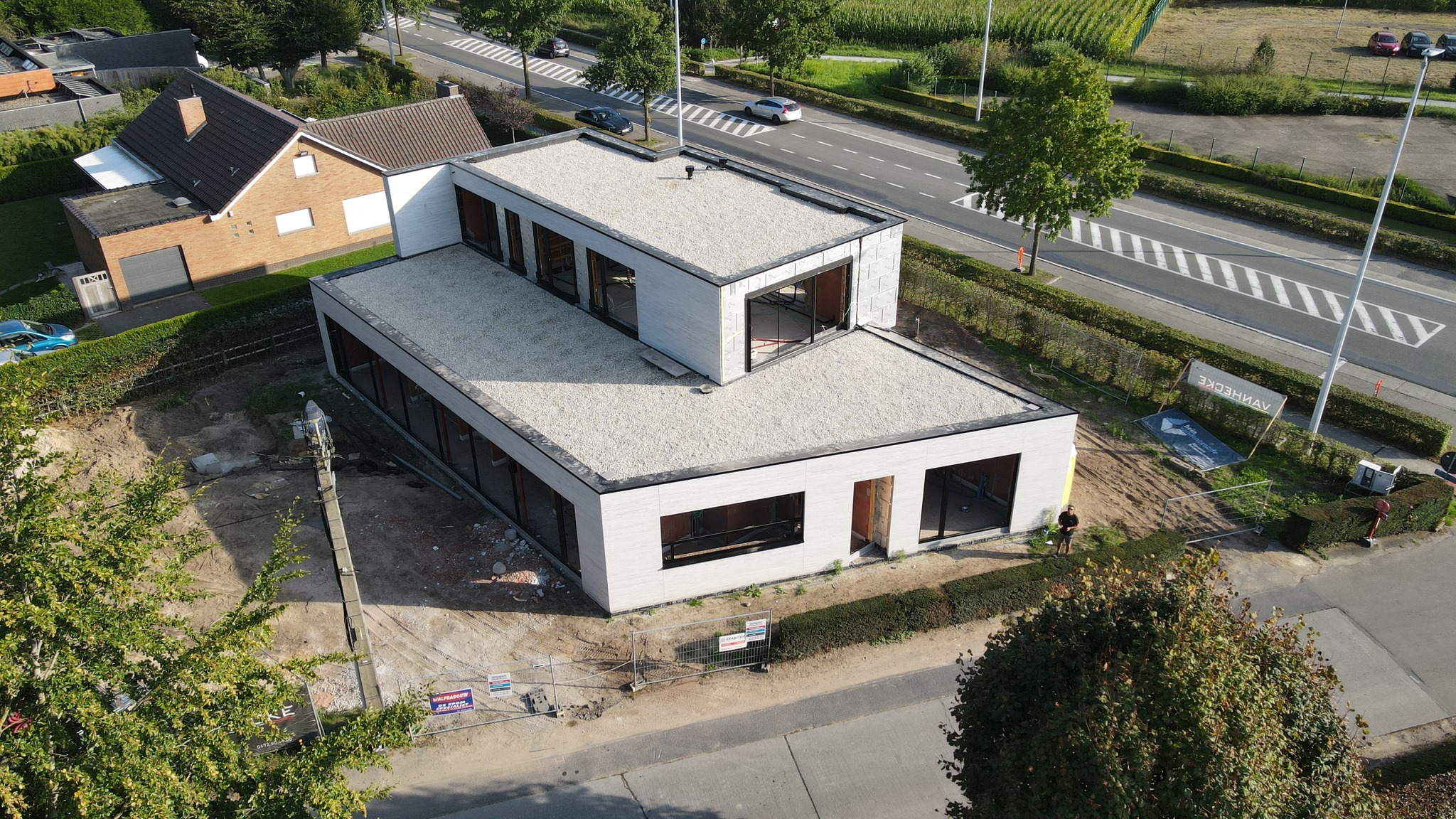 EPDM-nieuwbouwwoning in Sijsele met plat dak en kiezelafwerking